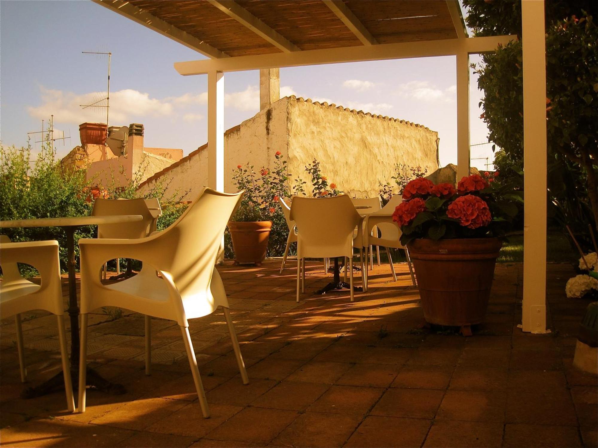 Hotel Villa Pimpina Carloforte  Eksteriør bilde