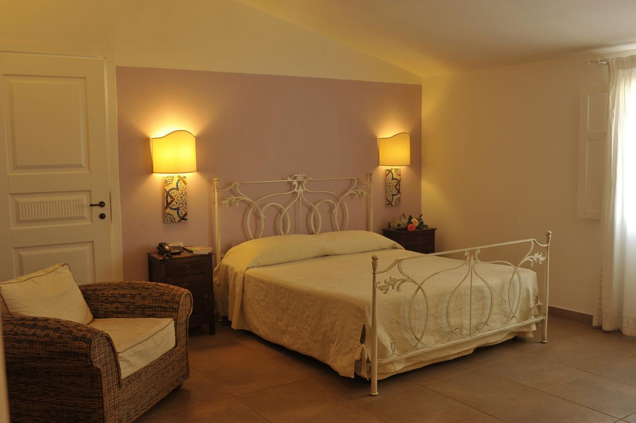 Hotel Villa Pimpina Carloforte  Eksteriør bilde